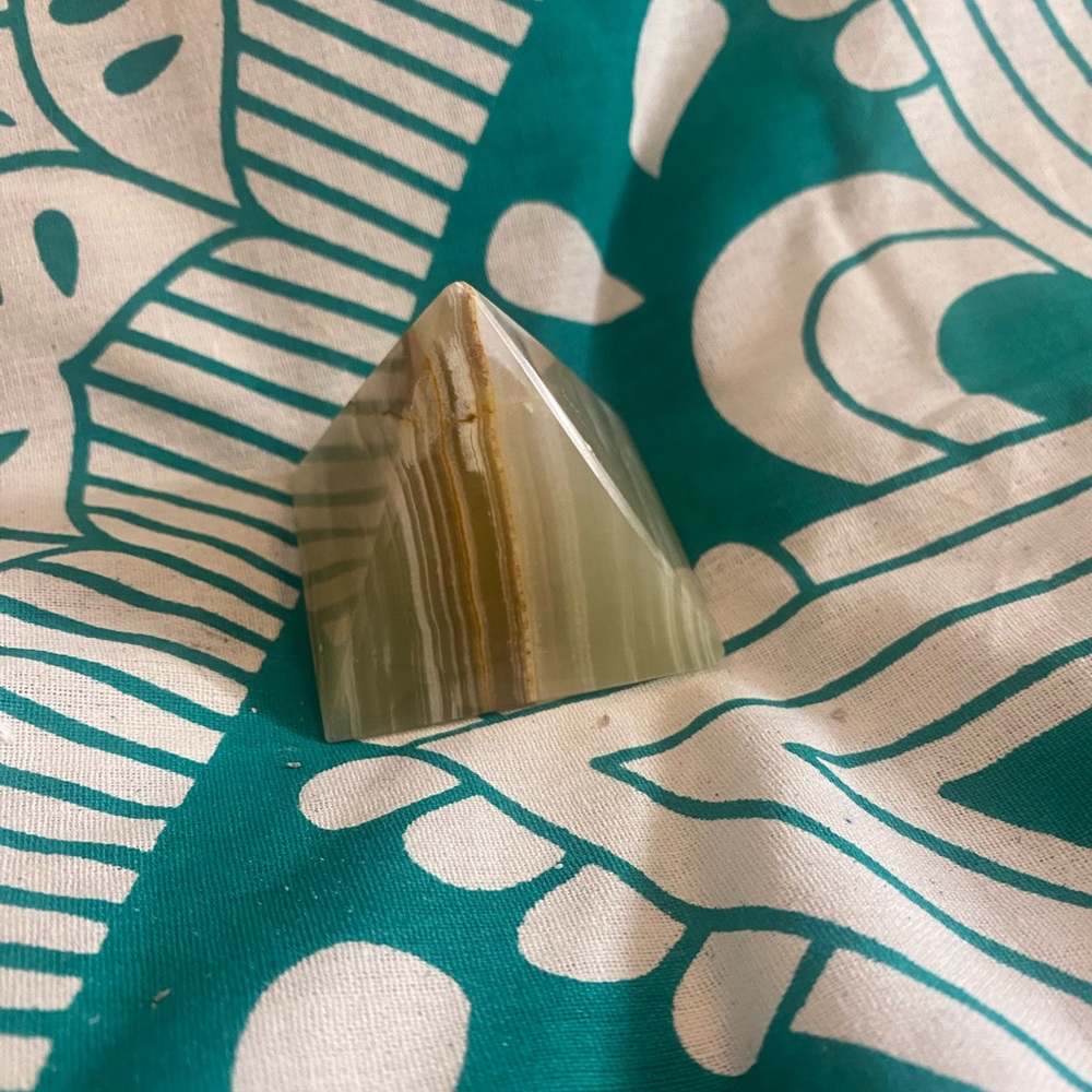 green onyx pyramid